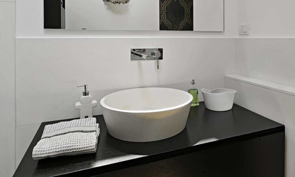 Close_up of a Countertop Washbasin in the Modern Bathroom Interior